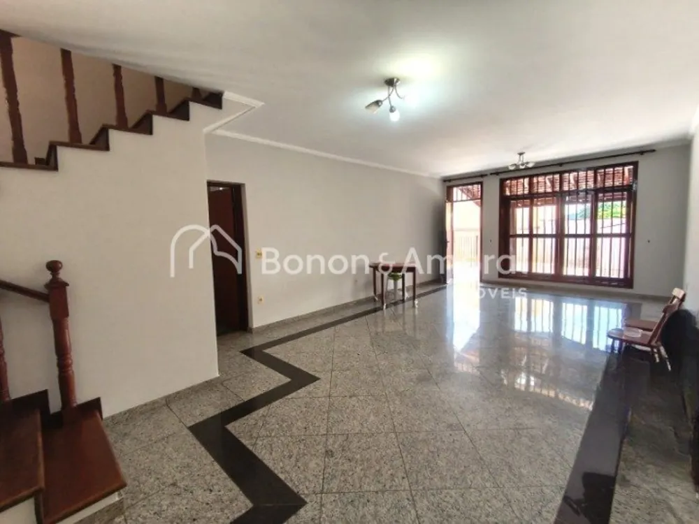 Casa, 5 quartos, 234 m² - Foto 1