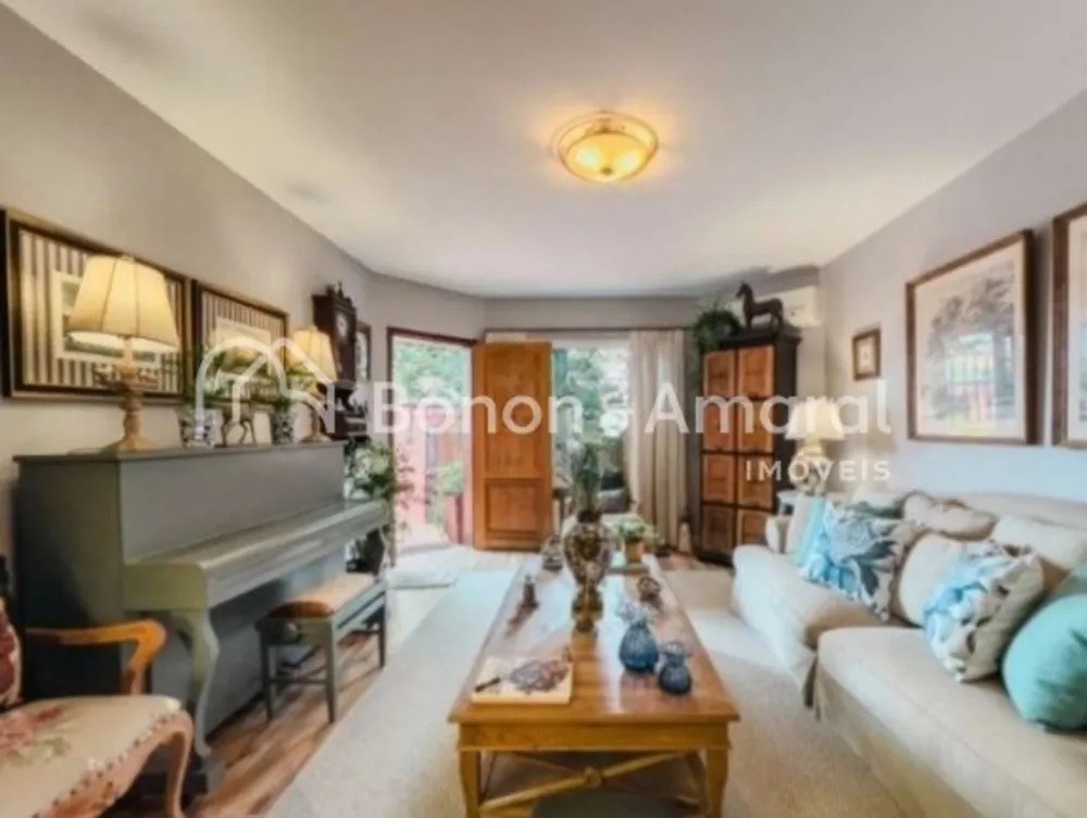 Casa, 3 quartos, 209 m² - Foto 1