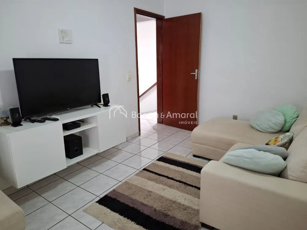 Casa, 4 quartos, 230 m² - Foto 2