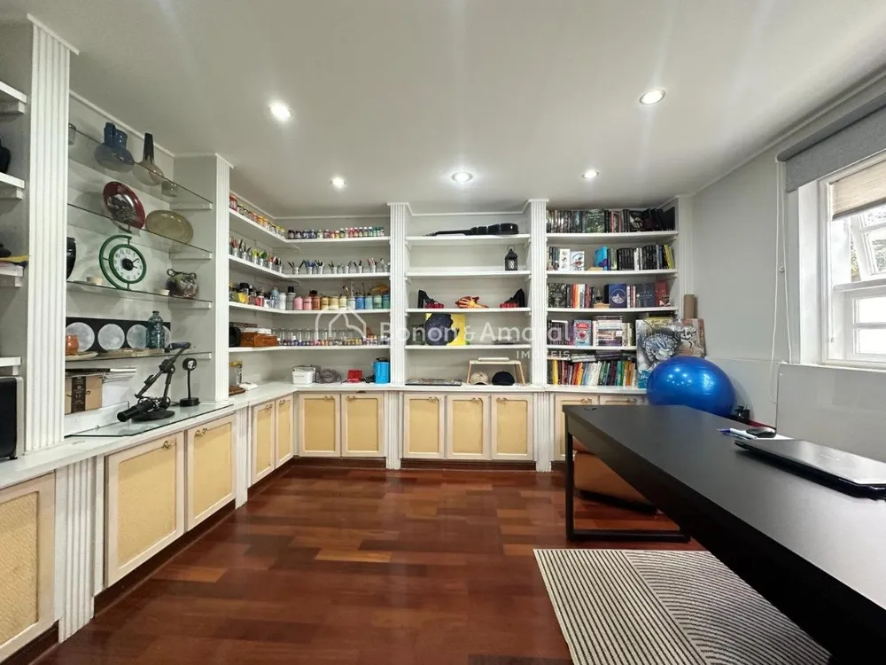 Casa, 4 quartos, 265 m² - Foto 1