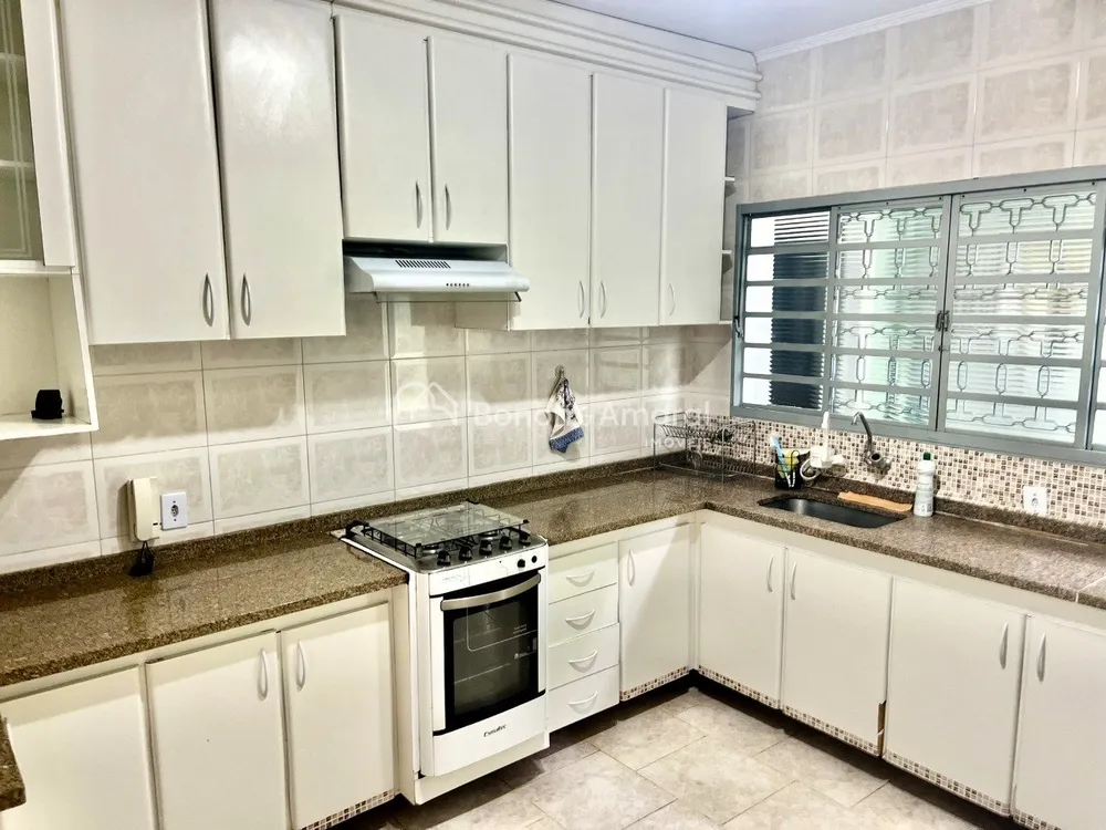 Casa, 6 quartos, 360 m² - Foto 1