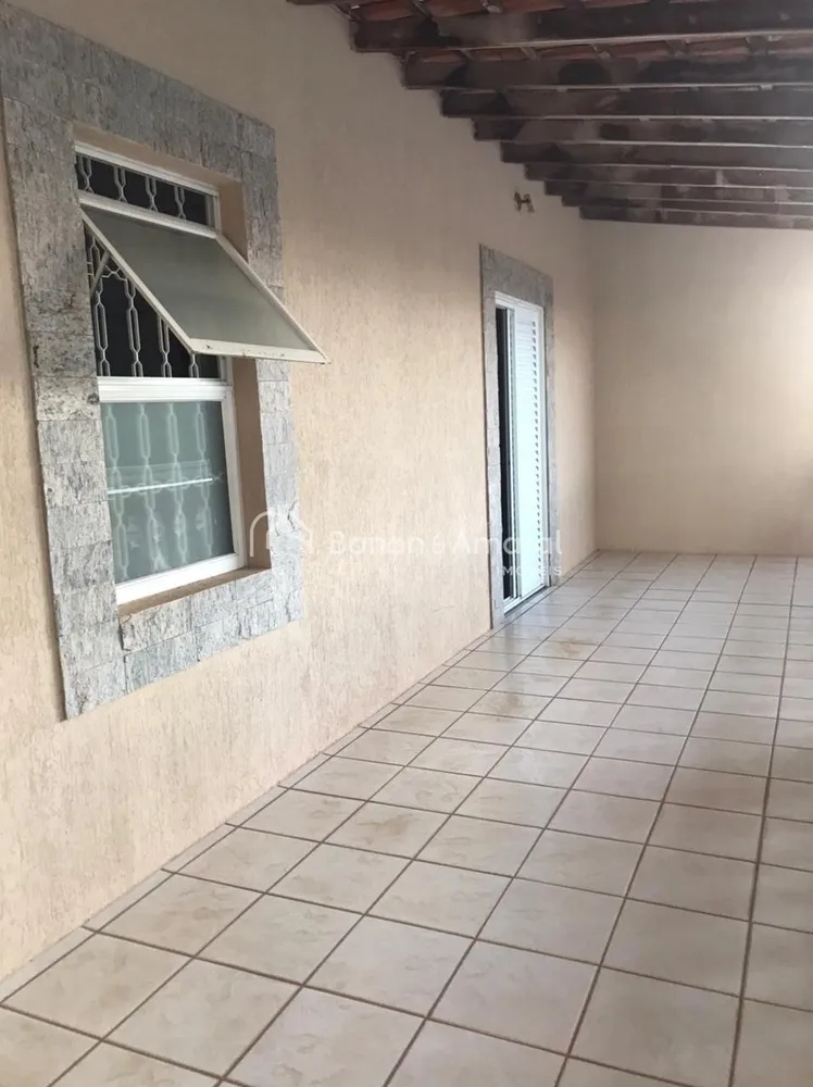 Casa, 3 quartos, 238 m² - Foto 2