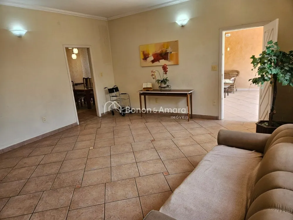 Casa, 4 quartos, 236 m² - Foto 2