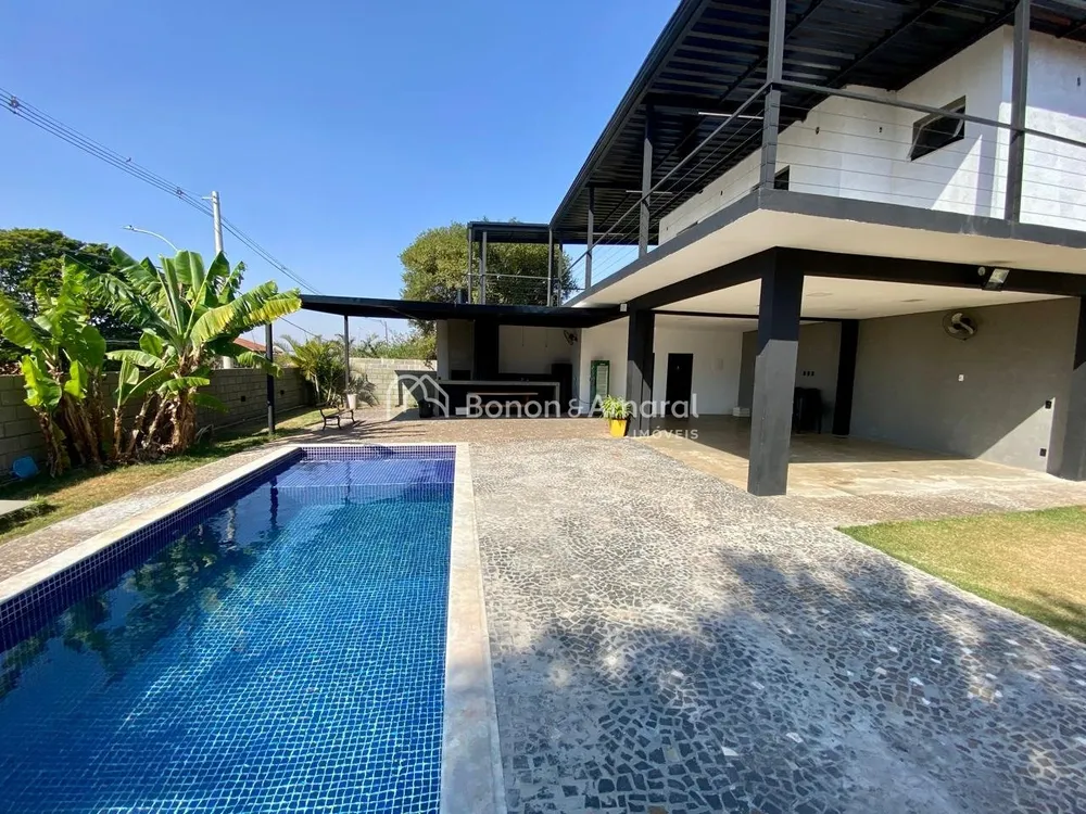 Chácara, 3 quartos, 735 m² - Foto 1