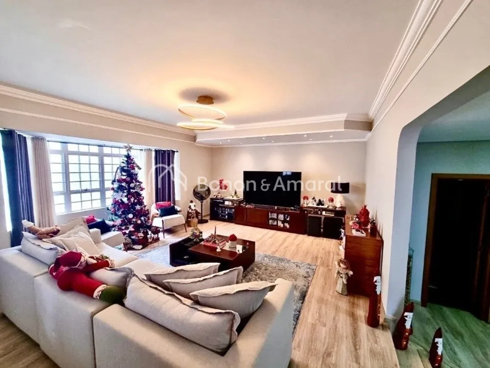 Casa, 3 quartos, 184 m² - Foto 2