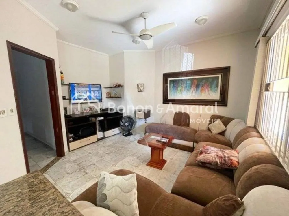 Casa, 3 quartos, 233 m² - Foto 1