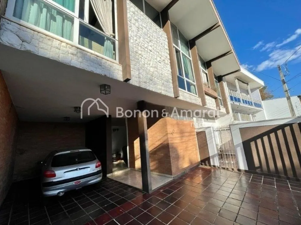 Casa, 3 quartos, 255 m² - Foto 1
