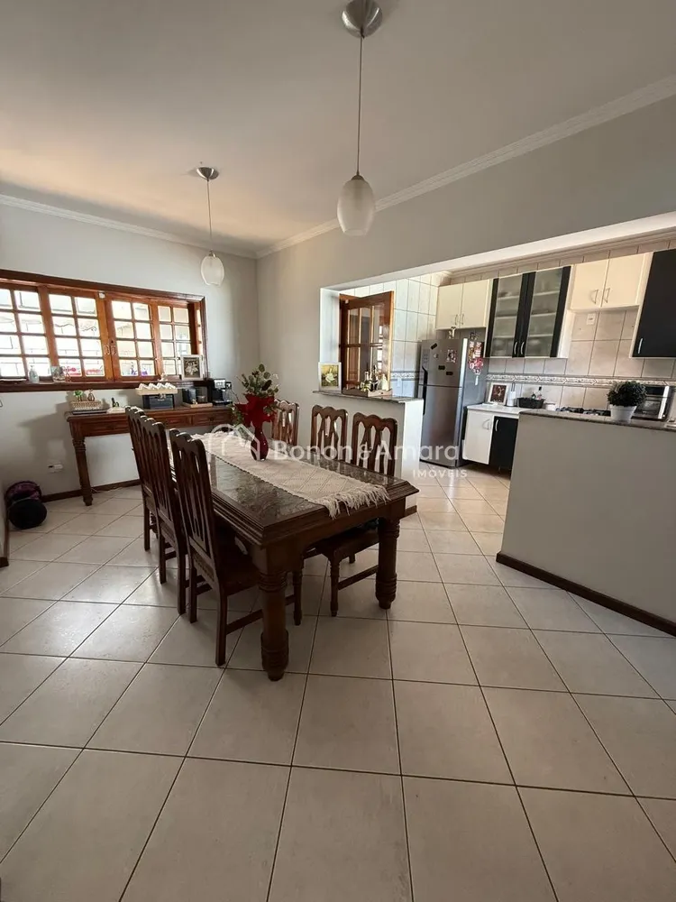 Casa, 3 quartos, 213 m² - Foto 1