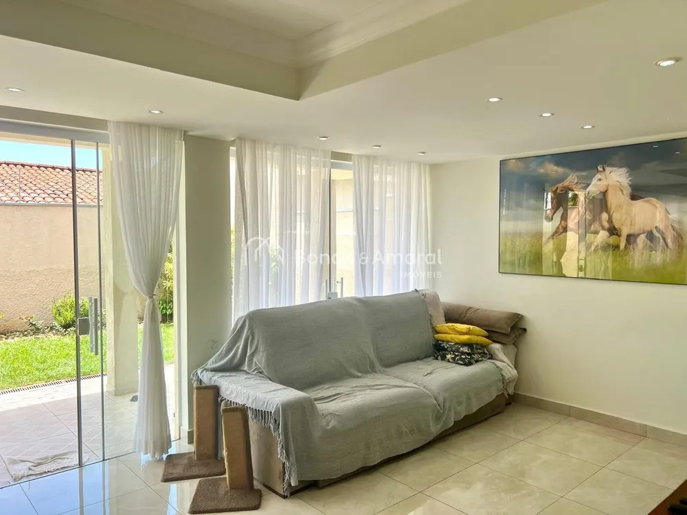 Casa, 4 quartos, 218 m² - Foto 4