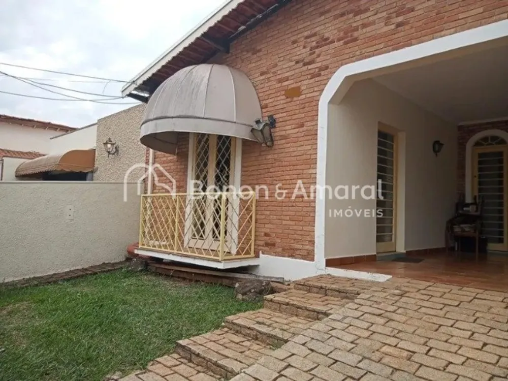 Casa, 4 quartos, 238 m² - Foto 1