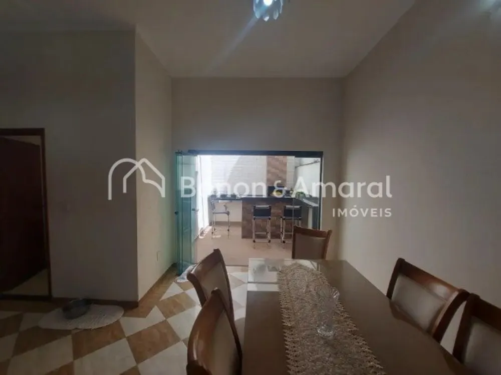 Casa, 4 quartos, 219 m² - Foto 1