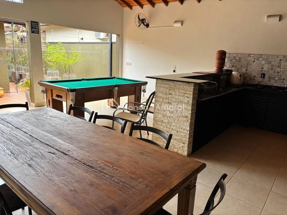 Casa, 3 quartos, 219 m² - Foto 3