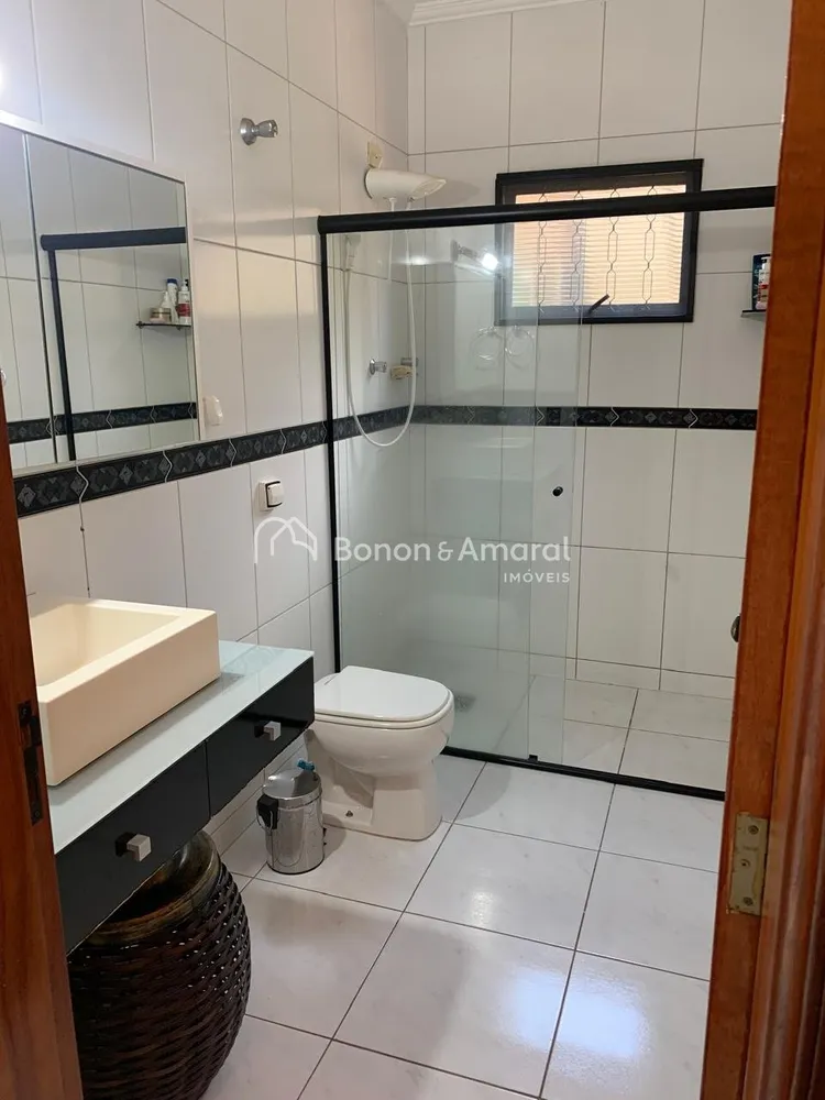Casa, 3 quartos, 219 m² - Foto 1