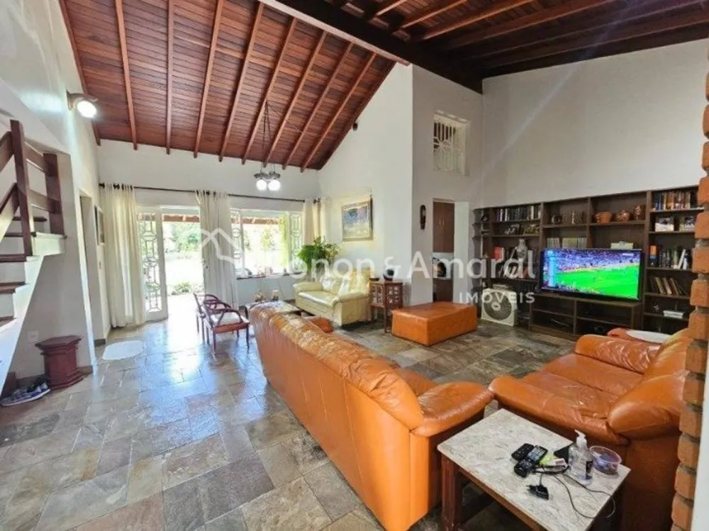 Casa, 5 quartos, 271 m² - Foto 1