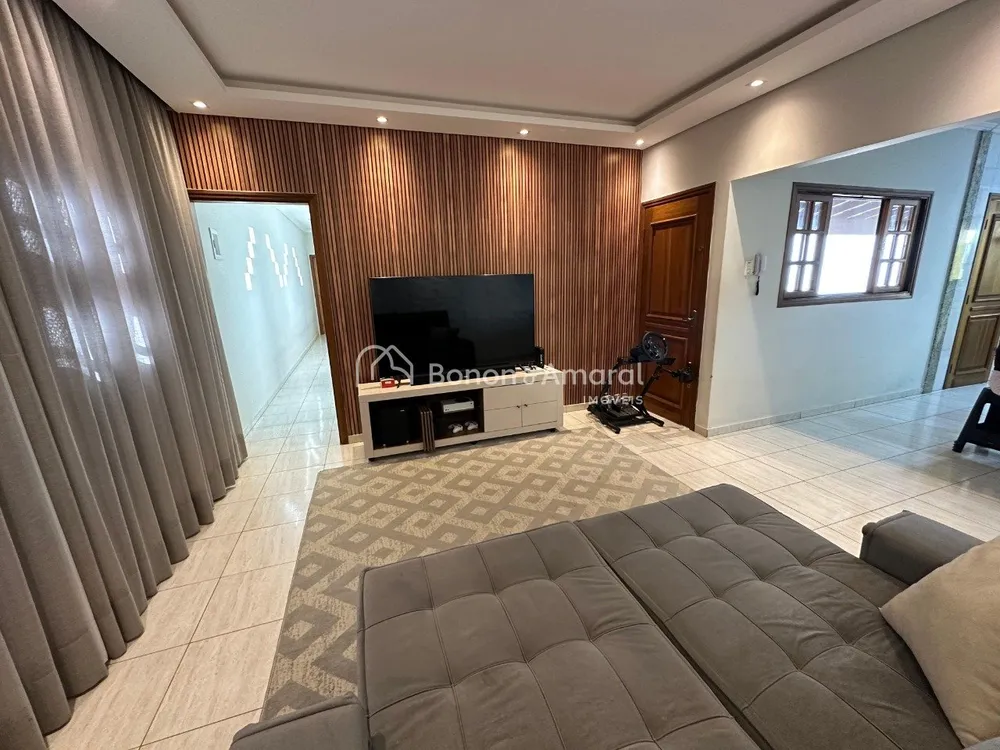 Chácara, 4 quartos, 1000 m² - Foto 1