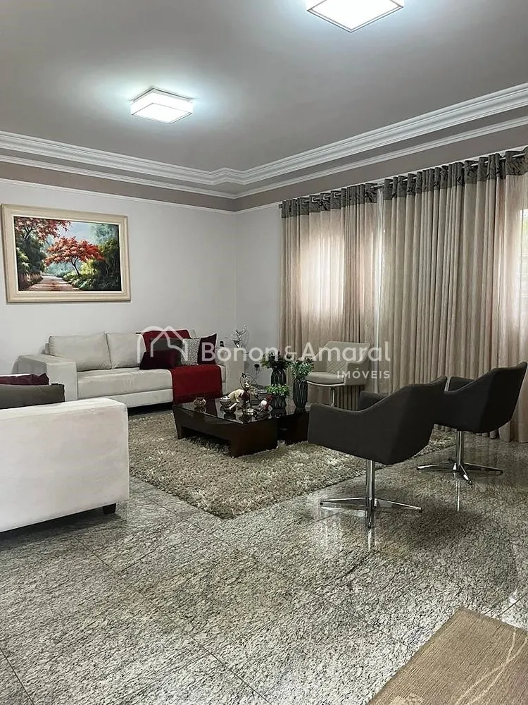 Casa, 4 quartos, 318 m² - Foto 1
