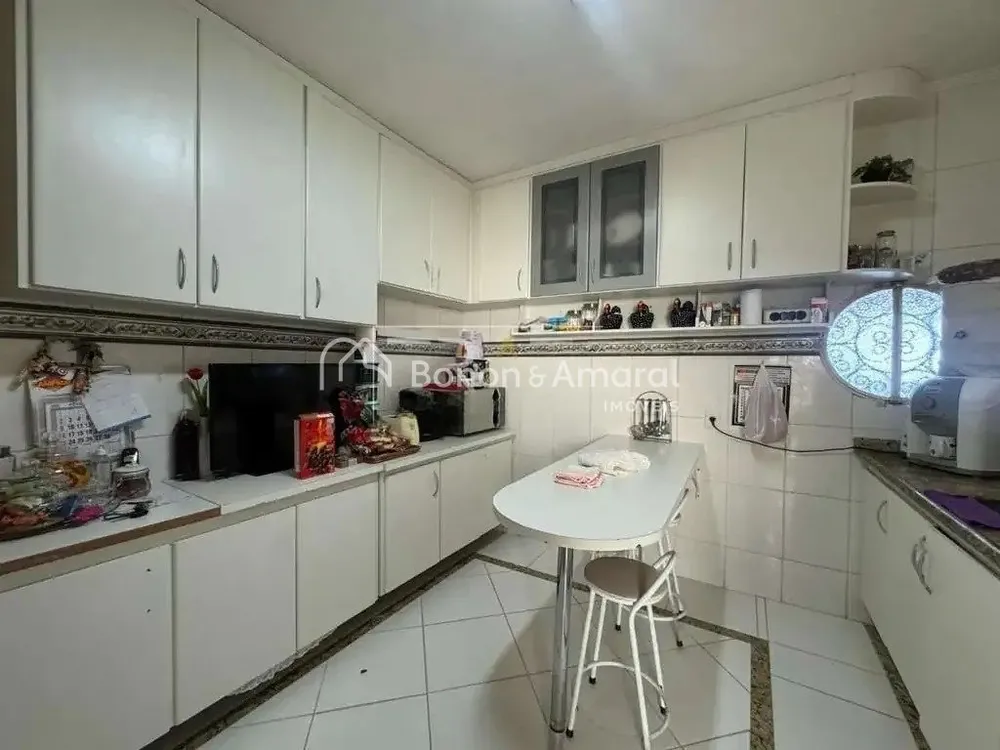 Casa, 4 quartos, 200 m² - Foto 8
