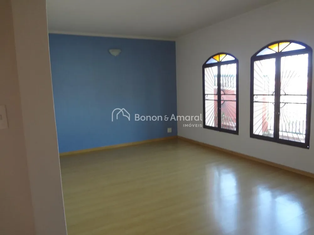 Casa, 3 quartos, 226 m² - Foto 2