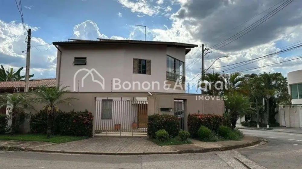 Casa, 3 quartos, 210 m² - Foto 1