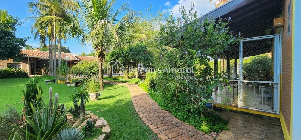 Chácara, 5 quartos, 1680 m² - Foto 1