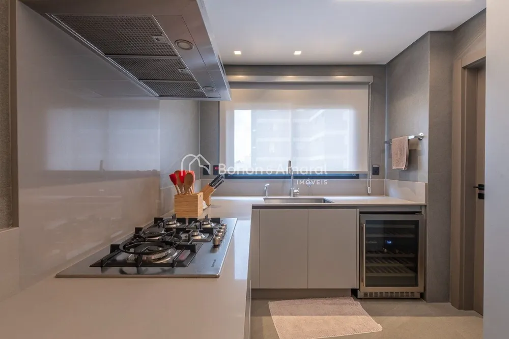 Apartamento, 3 quartos, 140 m² - Foto 1