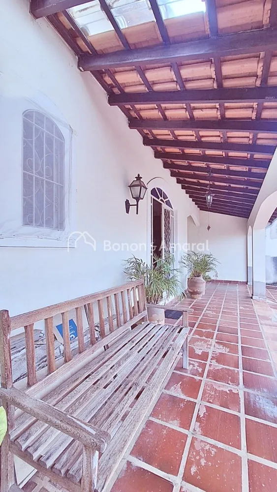 Casa, 3 quartos, 221 m² - Foto 2