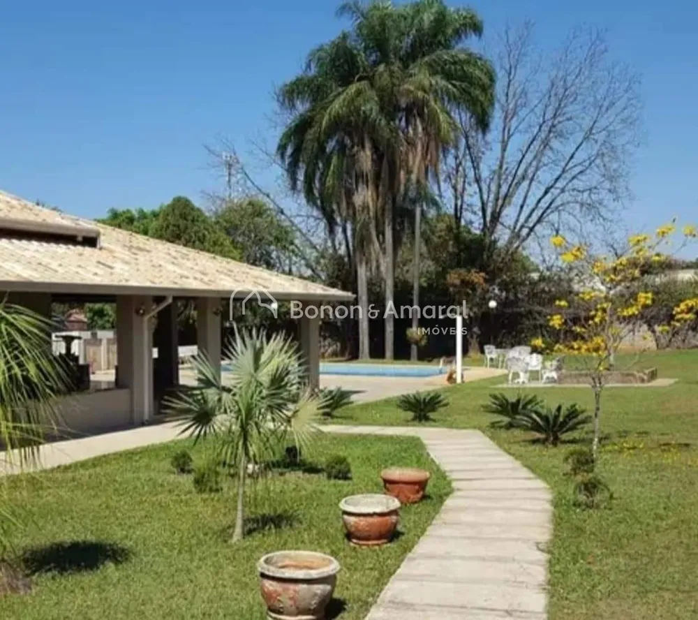 Chácara, 4 quartos, 3680 m² - Foto 1