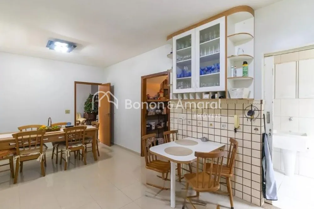 Casa, 5 quartos, 272 m² - Foto 1