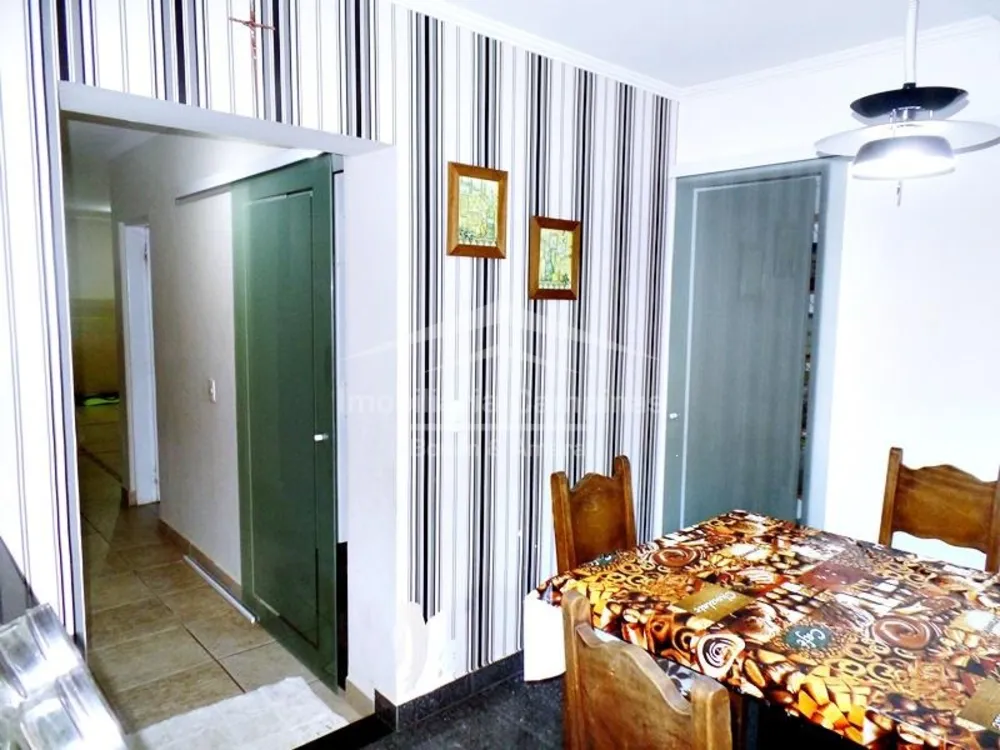 Casa, 5 quartos, 385 m² - Foto 2