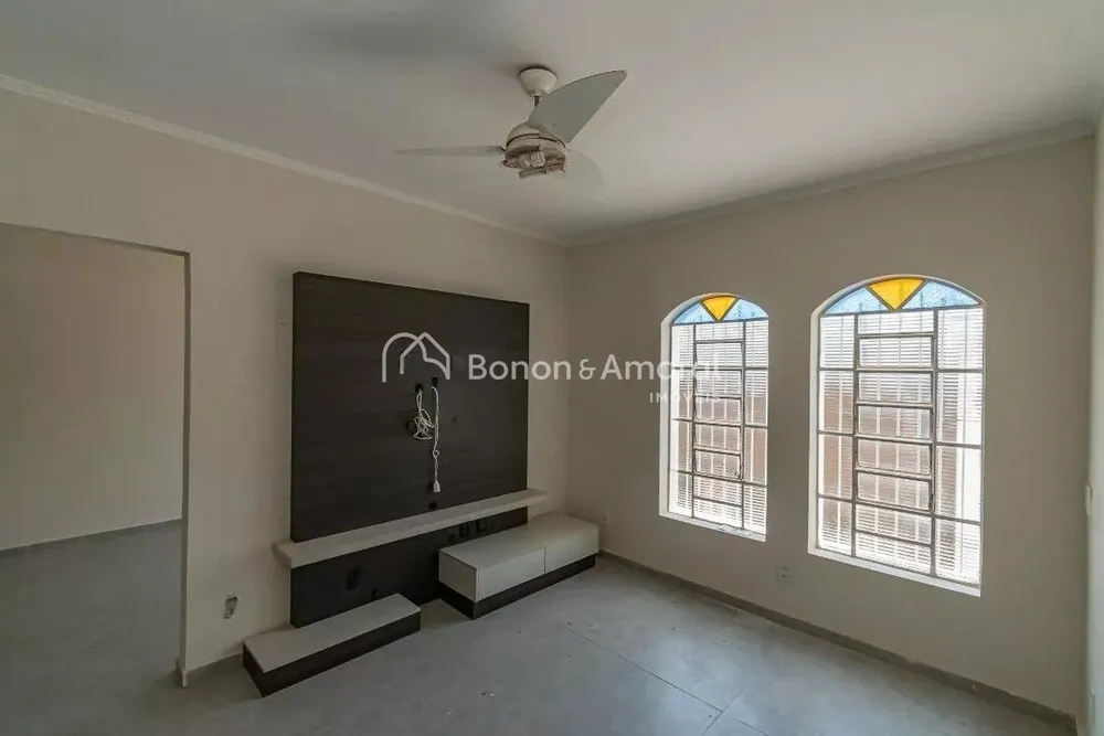 Casa, 3 quartos, 230 m² - Foto 3