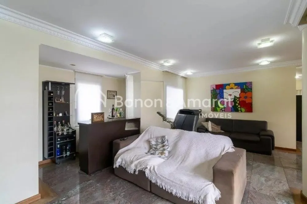 Apartamento, 3 quartos, 218 m² - Foto 1