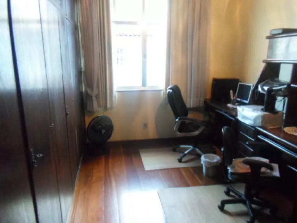 Casa, 5 quartos, 290 m² - Foto 3