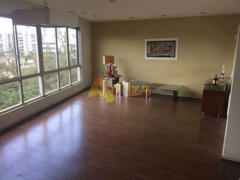 Apartamento, 3 quartos, 126 m² - Foto 2