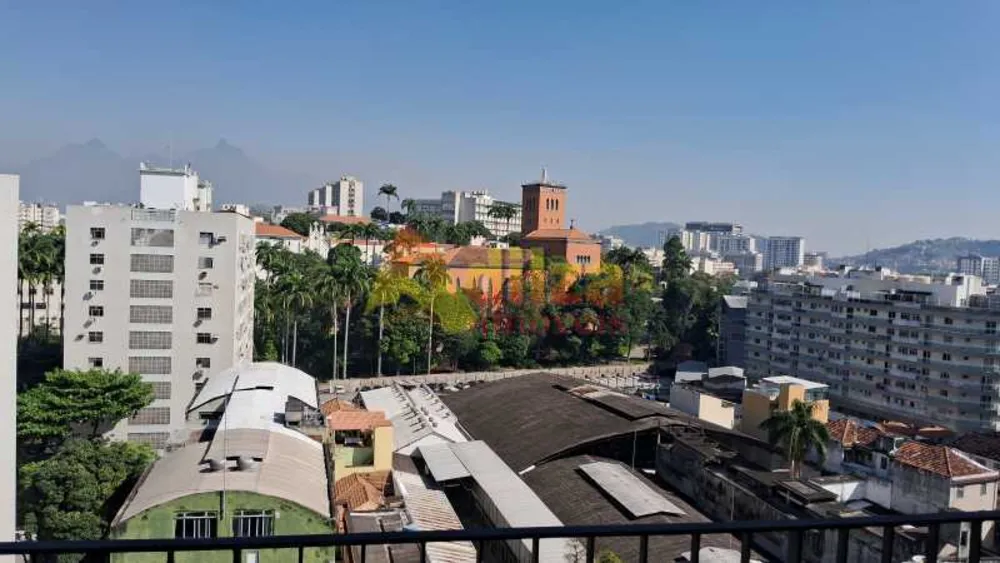 Apartamento, 3 quartos, 100 m² - Foto 2