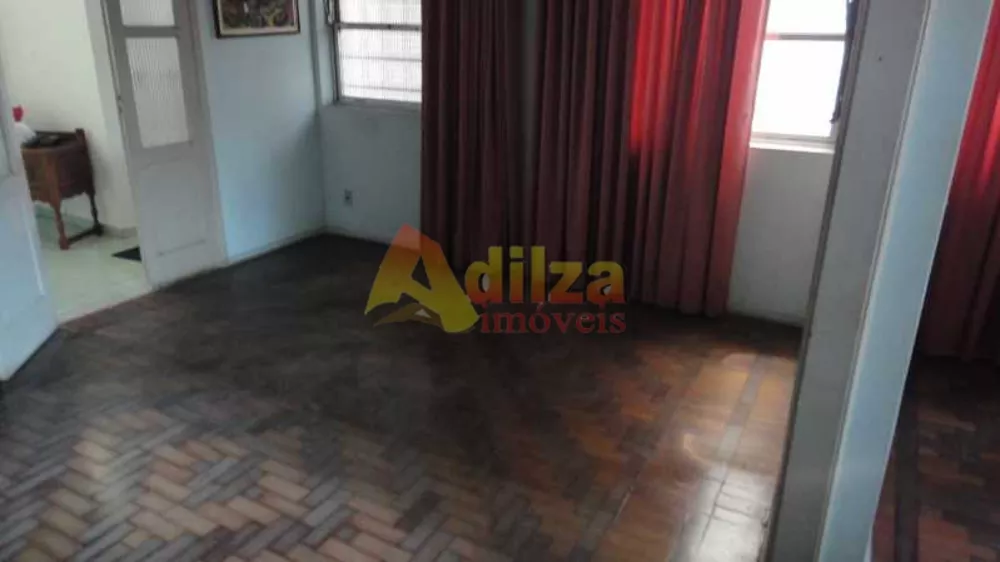 Casa, 4 quartos, 180 m² - Foto 1