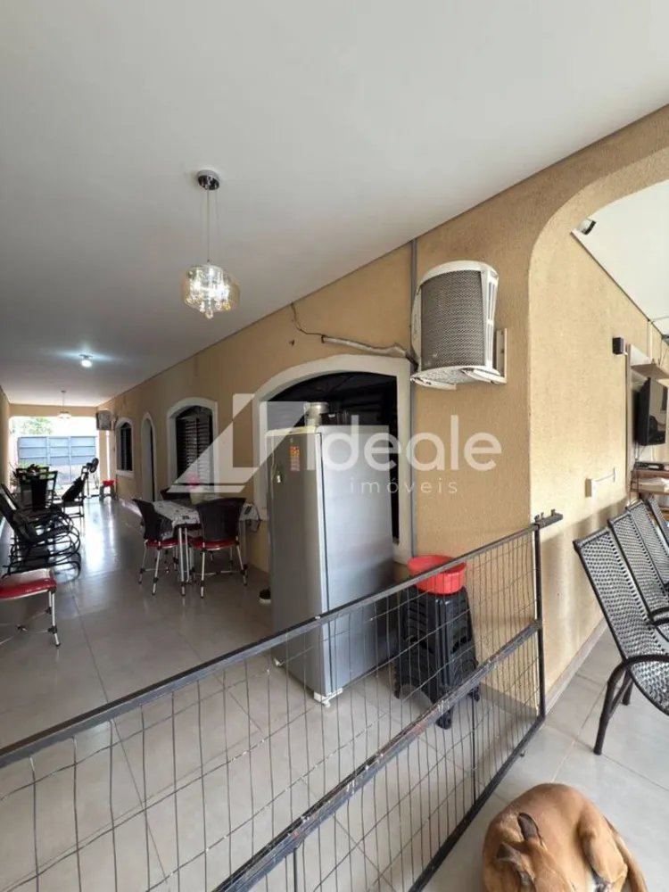Casa, 4 quartos, 230 m² - Foto 6