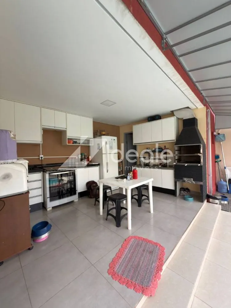 Casa, 4 quartos, 230 m² - Foto 4