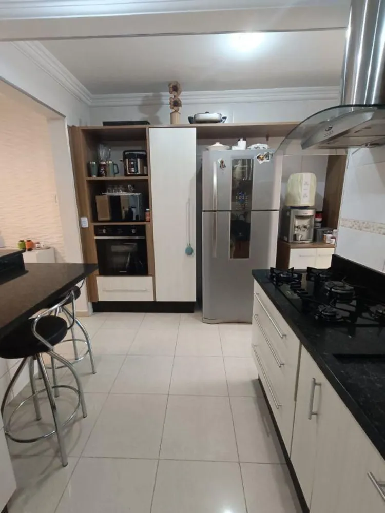 Casa, 4 quartos, 201 m² - Foto 5