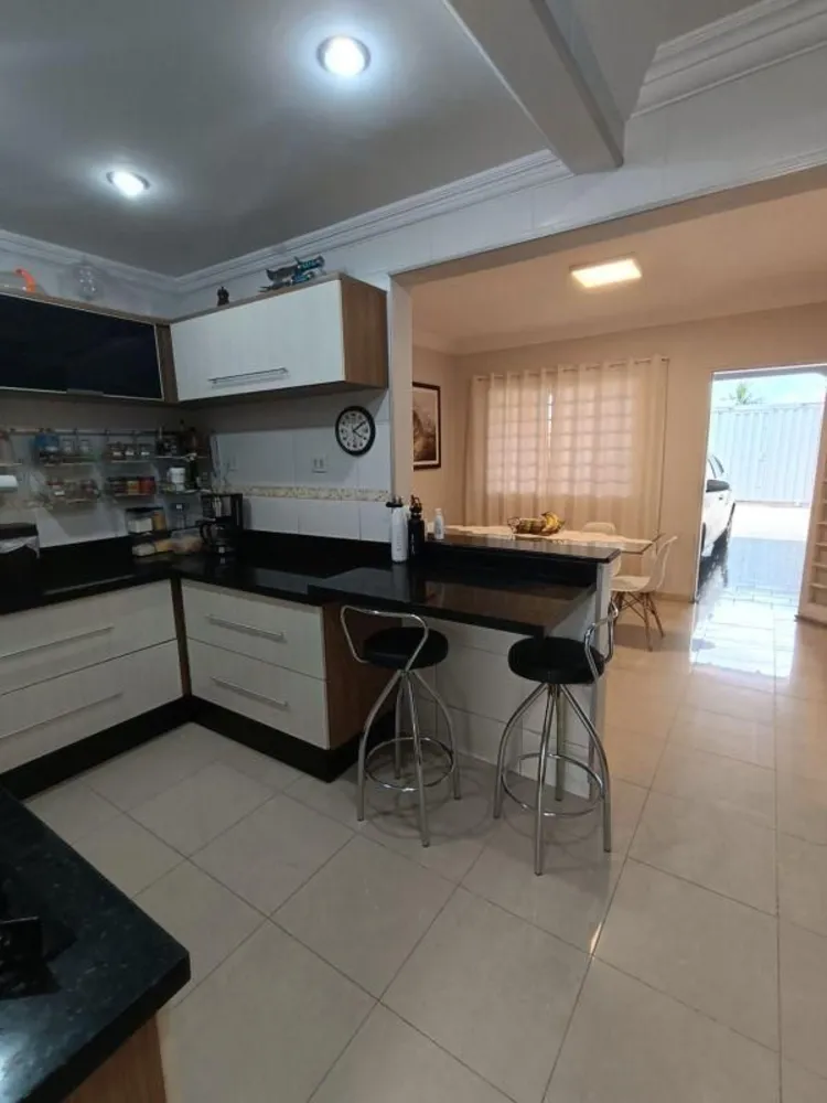 Casa, 4 quartos, 201 m² - Foto 3