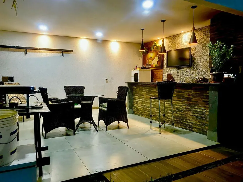Casa, 3 quartos, 360 m² - Foto 1