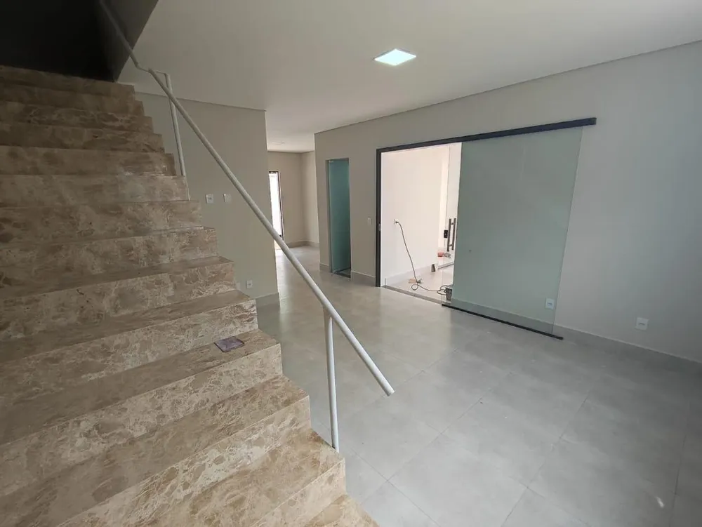 Sobrado, 3 quartos, 239 m² - Foto 3
