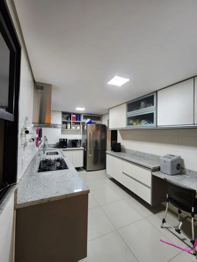 Apartamento, 4 quartos, 209 m² - Foto 4