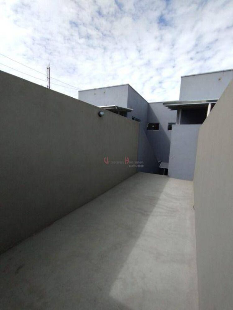 Casa para alugar com 2 quartos, 70m² - Foto 2
