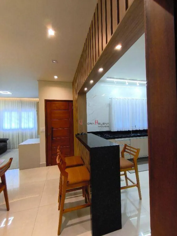 Casa, 3 quartos, 200 m² - Foto 1