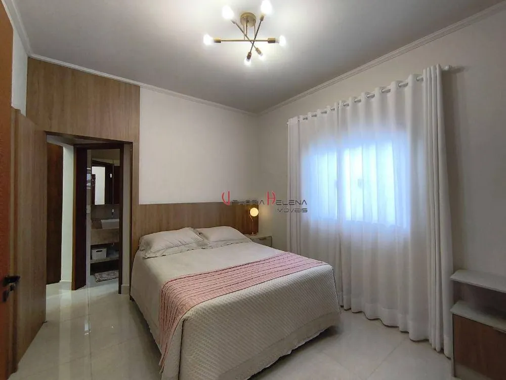 Casa, 3 quartos, 200 m² - Foto 9