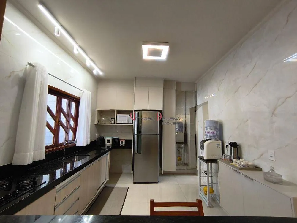 Casa, 3 quartos, 200 m² - Foto 3