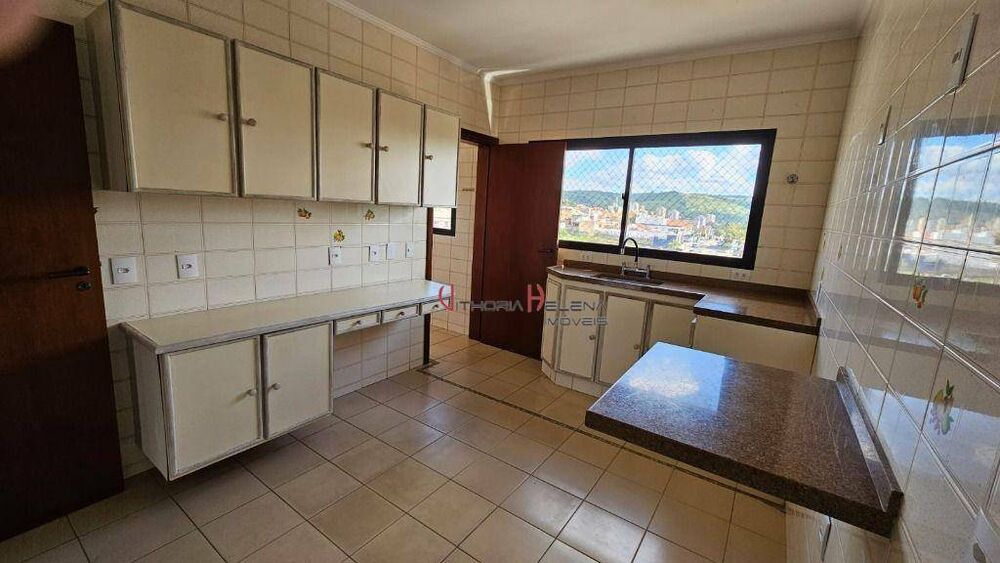 Apartamento, 3 quartos, 190 m² - Foto 4