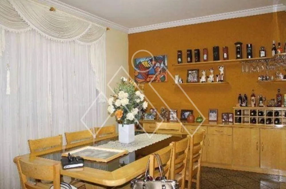 Casa, 3 quartos, 300 m² - Foto 1