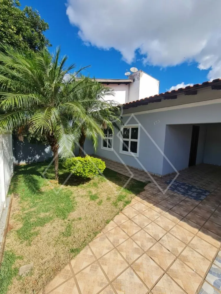 Casa à venda com 3 quartos, 166m² - Foto 2