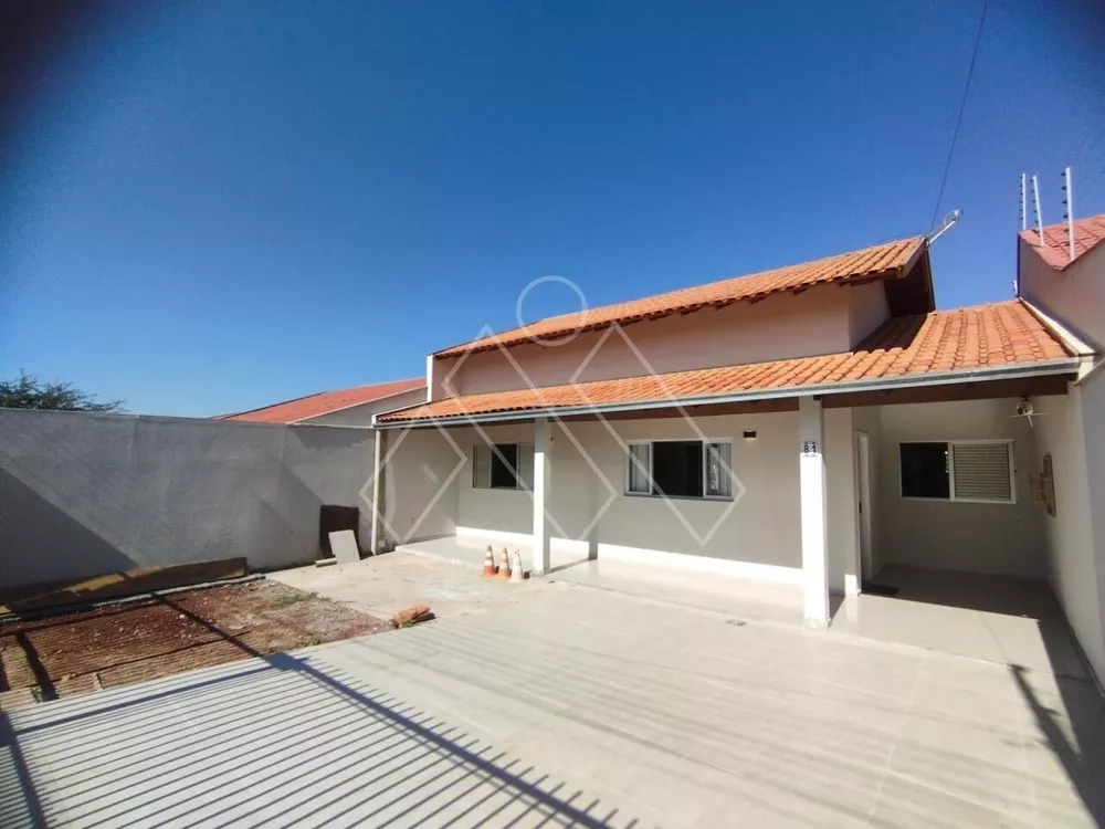 Casa à venda com 3 quartos, 110m² - Foto 2